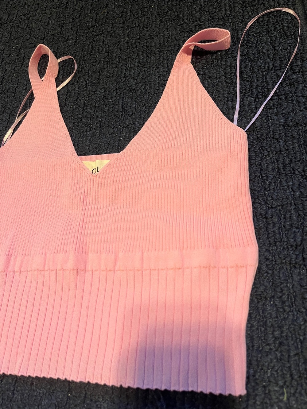 Pink Ribbed V-Neck Crop Tank Top - Picture 2 of 4